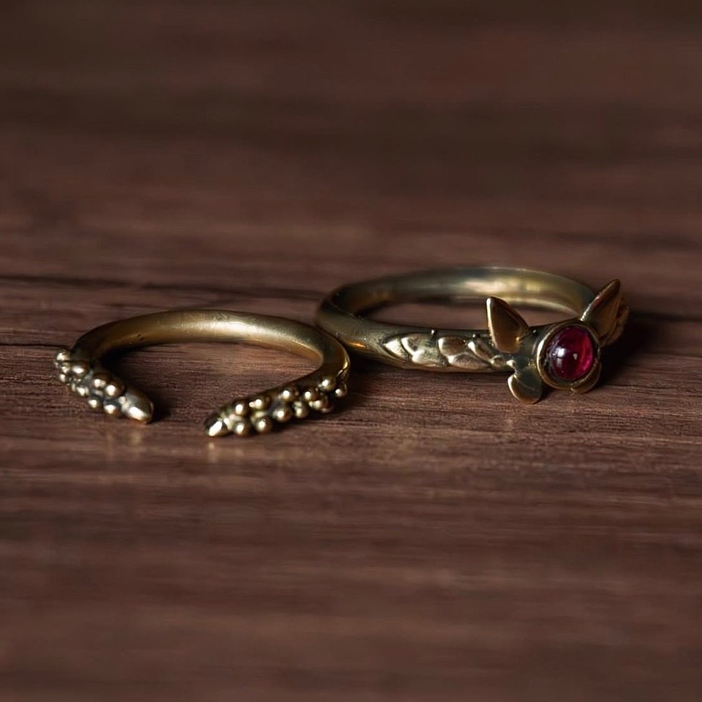 Double Leaf Ring image 0