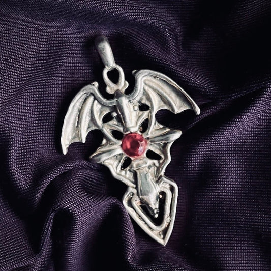 Vampire’s Pendant image 0