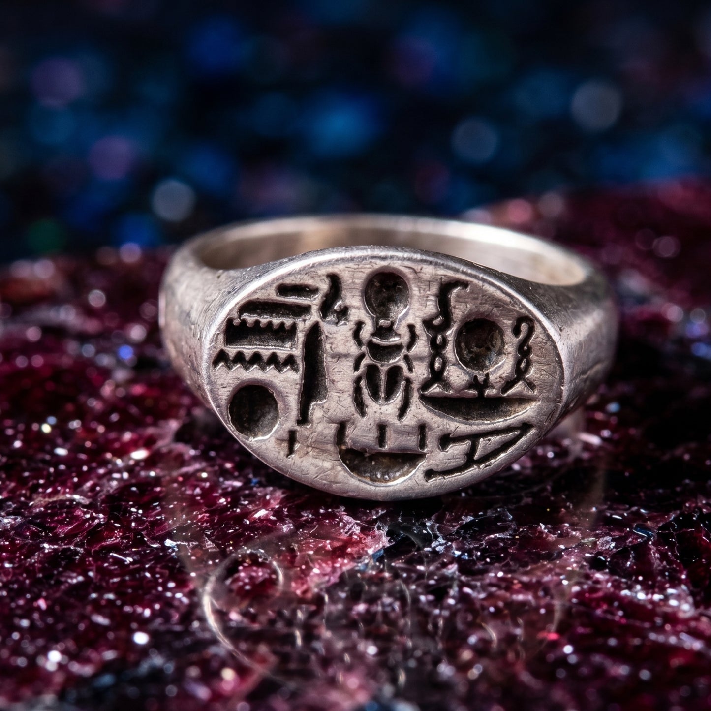 The Tutankhamun Signet
