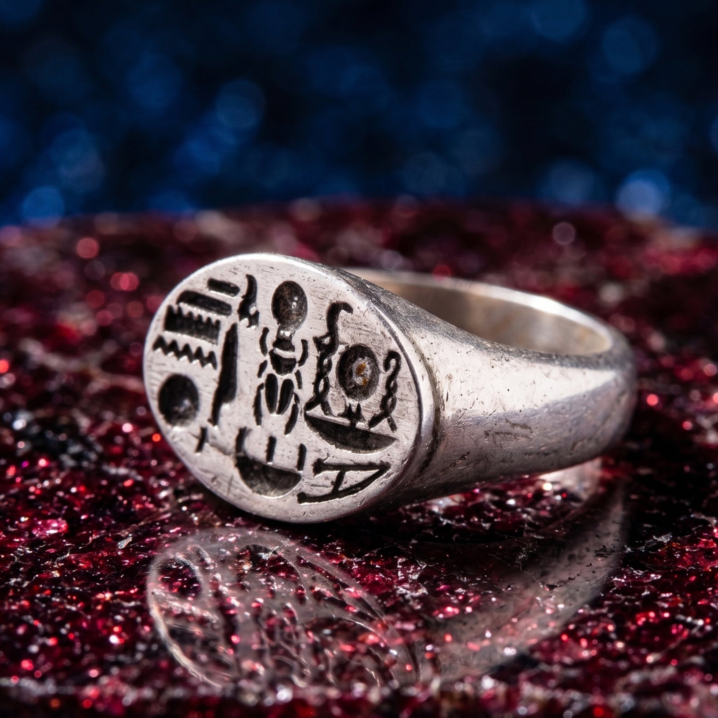 The Tutankhamun Signet