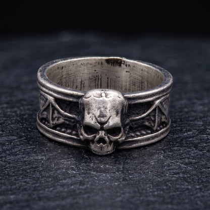 Vampire's Skull Ring