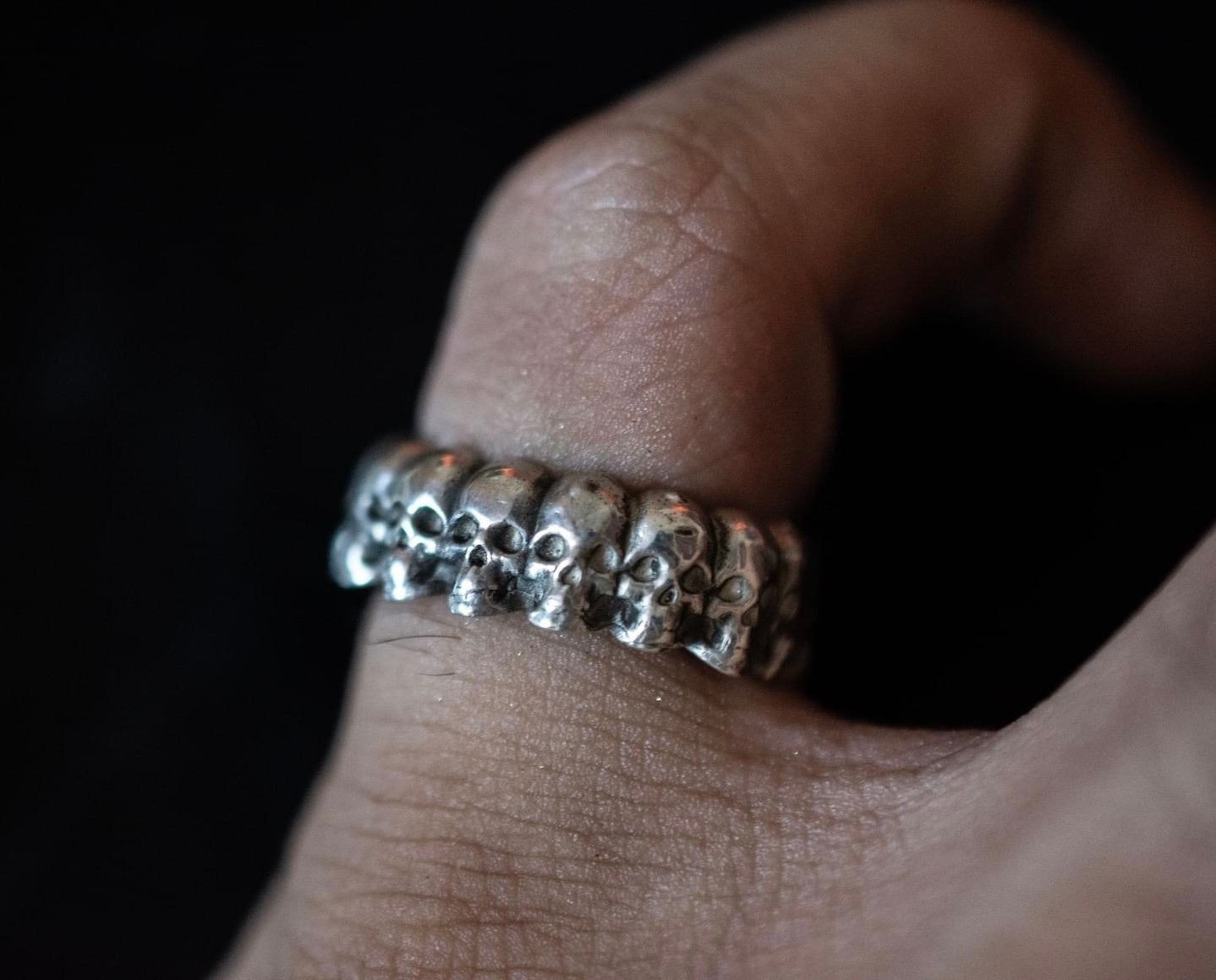 Skulls & Bones image 3
