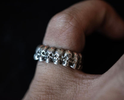 Skulls & Bones image 3