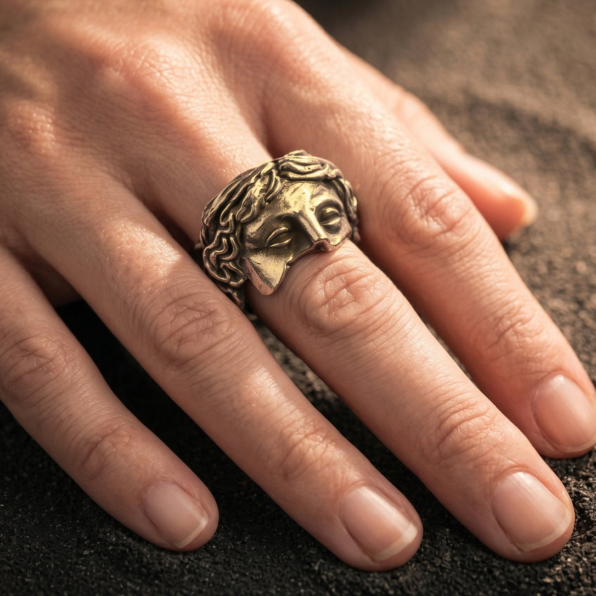 Aphrodite Ring